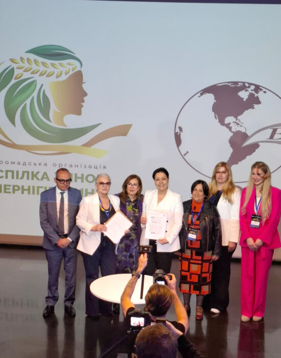 Firma del acuerdo BPW Canarias con Mujeres Ucranianas